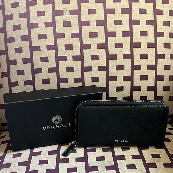 Versace Handbags - Versace unisex zip around long continental wallet NEW